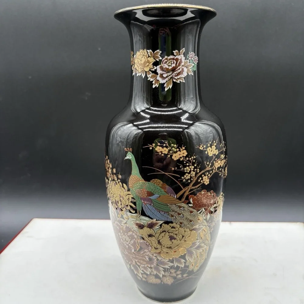 Peacock Vase Black 10.5